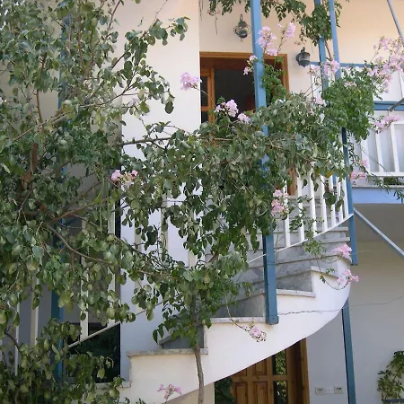 Seaview- 2 Space - Selfcatering - Helen No 3 아파트 시로피가도